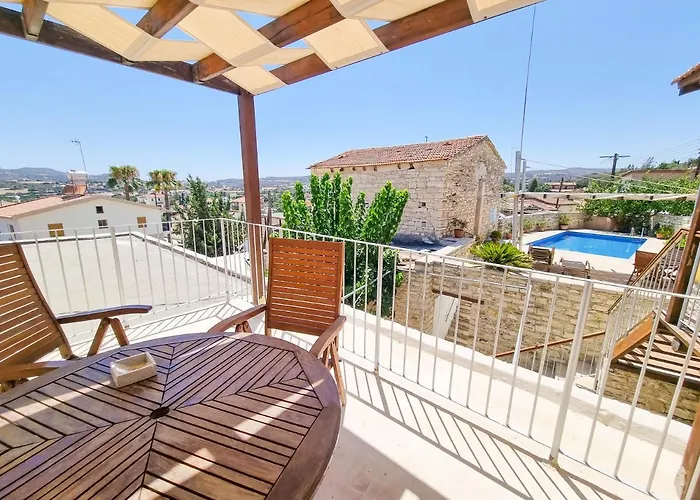 Village Charm With Pool Apartment At Skarinou